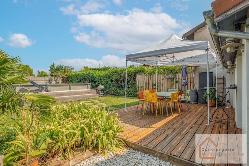 Maison A Lyon Parilly Avec Piscine, Jardin, Parking Prive & Proche Eurexpo Vénissieux Exteriér fotografie